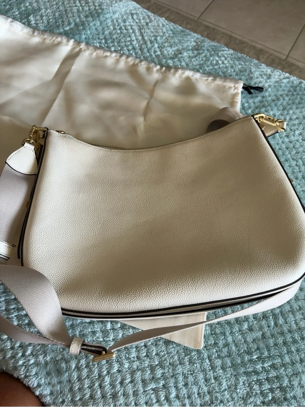 Kate Spade Liv Large Shoulder Bag- Ivory- Like New + Dust Bag
